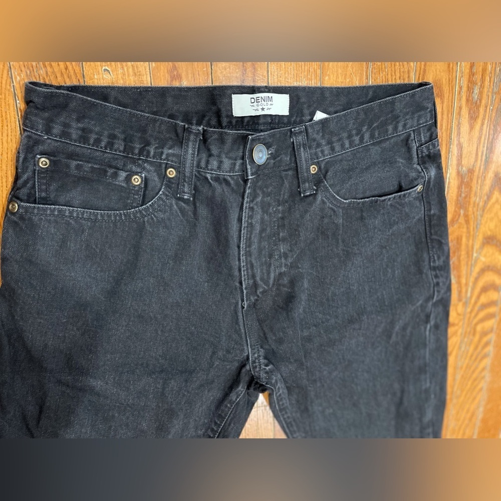 Dennim gold
Men's Classic Black Straight Jeans - Picture 4 of 11